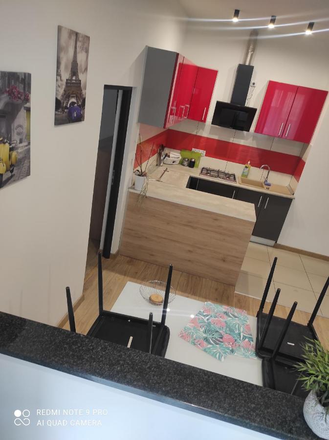 Apartamenty Centrum Валбжих Екстериор снимка
